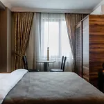 Madame Roza Hotel 4*