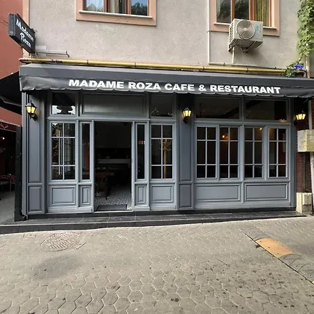 Madame Roza