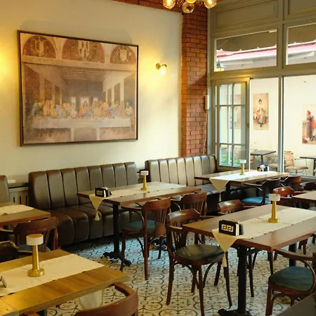 Madame Roza Hotel 4*