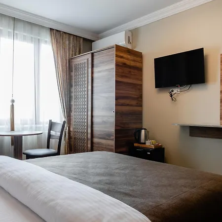 Hotell Madame Roza 4*